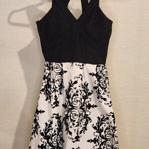 Black & White Fit-and-Flare Dress – Juniors Size 1 – Crisscross Bodice + Cutout